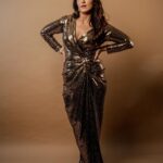 Shibani Bedi Instagram – If ‘Baby Doll Mein Soney Di’ was a person 😎
Thank you, @myntra @graziaindia @mehernaazdhondy for having me last night ✨✨
Wearing @houseoffett
Styled by @aprajitapuri
HMU @shine_and_shadow_
📸by @albert.jacob.antony
.
.
.
#grazia #awards #myntra #shibanibedi #fashion #creator #contentcreator
