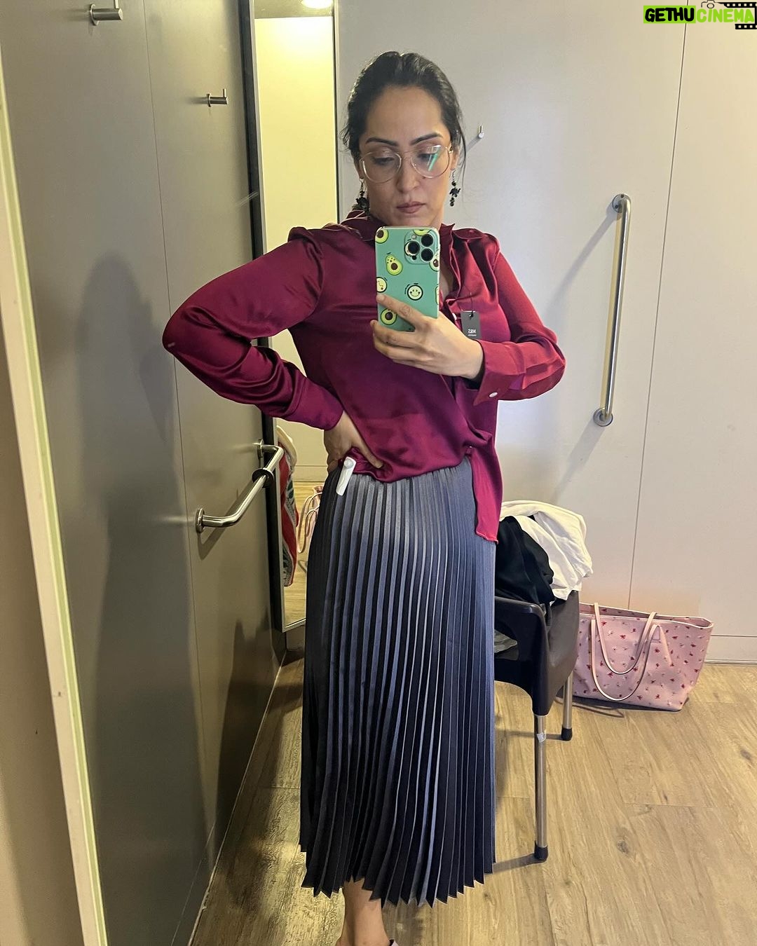 Shibani Bedi Instagram - Some curios collected over the last thirty days . . #december #holidayseason #photodump #shibanibedi Mumbai