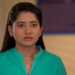 Shilpa Thakre Instagram - हॉस्टेलमध्ये स्वानंदी करणार साफसफाईचं काम… पाहा ‘नवी जन्मेन मी...’, सोम ते शनि, संध्याकाळी ७:३० वाजता फक्त सन मराठीवर. #NewSerial #NaviJanmenMe #Sunमराठी #SunMarathi #Dashami @shilpa_thakre_official @manirajpawarofficial @rohanatinsta @gandhisakshee_ @vipulkale20 @nillam_sawant @vinita_kale_ @ruchikumbhar29 @shradharameshnalinde @varadya_salvekar @dhanashreesatam @malegaonkasuperman @_kiranshingade @insta.majha @prasanna.ketkar @milindnpednekar @sachinrajvilkar @kartikraaje