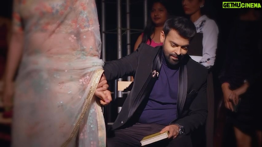 Shilpa Thakre Instagram - ‘नवी जन्मेन मी...’ सोम ते शनि संध्याकाळी ७:३० वाजता फक्त आपल्या आपल्या सन मराठीवर. #NaviJanmenMe #shilpathakre #expressionqueen #reelsinstagram #reelitfeelit #viral #Sunमराठी #SunMarathi #सोहळानात्यांचा #sohalanatyancha