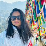Shilpa Thakre Instagram - Apna har din eise jiyo jaise ki aankhari ho..✨✨❤️ welcome 2024 ✨❤️ #shilpathakre #expressionqueen #travel #travelphotography #travelling #solotravel #north #uttarakhand #devbhoomi #ootd #insta #instagood #instagram #instamood #trend #trending #trendingreels
