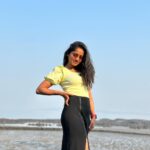 Shilpa Thakre Instagram - ✨✨✨✨ #shilpathakre #expressionqueen #morning #morningvibes #beach #beachvibes #cute #sky #skyporn