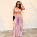 Shiny Dixit Instagram - vibing in life 🥳🥳❤️❤️ wearing @aace_official #abhaykishaadi