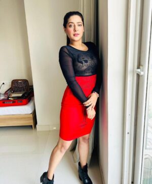 Shiny Dixit Instagram - characters i play 🎉🎉🥳
GOd's speed 🥇
MUA @juhigandhimua