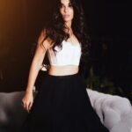 Shiny Doshi Instagram - "Flipping my hair and the script on ordinary. 'Fitting in' is so last season. ✨ #DareToBeDifferent #StandOut" 📷 @abhay_r_kirti