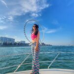 Shiny Doshi Instagram - "Sending off 2023 with a heart brimming with gratitude. May the canvas of 2024 be painted with moments of joy, growth, and love" ❤️ #thankyou2023 Dubai,UAE
