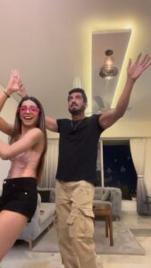 Shiny Doshi Instagram - Channelling Our Lord Bobby Energy 🤣👯‍♀️ #crazy #party #partynight #dance #friends #friendship #crazyfriends #explore #funny #follow