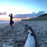 Shirley Lamy Instagram – Je regarde même plus la télé .. Île de Ré