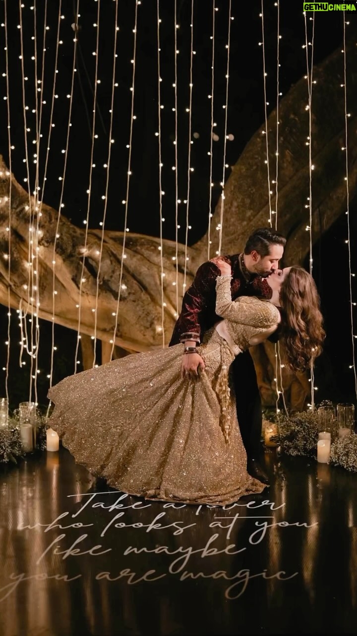 Shivaleeka Oberoi Instagram - Almost 1 month to go for 1 whole year!!! β€οΈπ₯Ή Time really flies when you are having the time of your life! π§Ώπ©π»ββ€οΈβπ¨π» #Wedding #Memories #Cocktail #MyHeart π #FirstDance β¨