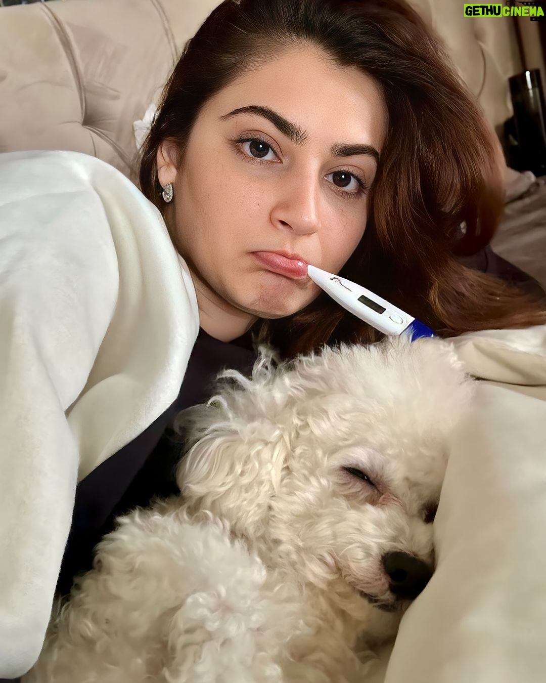 Shivaleeka Oberoi Instagram - In sickness & health ππΆ Buri nazar wale..πΊπ§Ώ