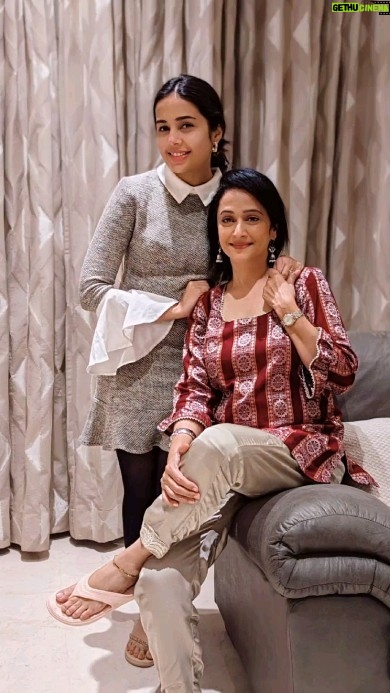 Shivani Rangole Instagram - So lucky to have you as a friend! @mrinalmrinal2 ❤️