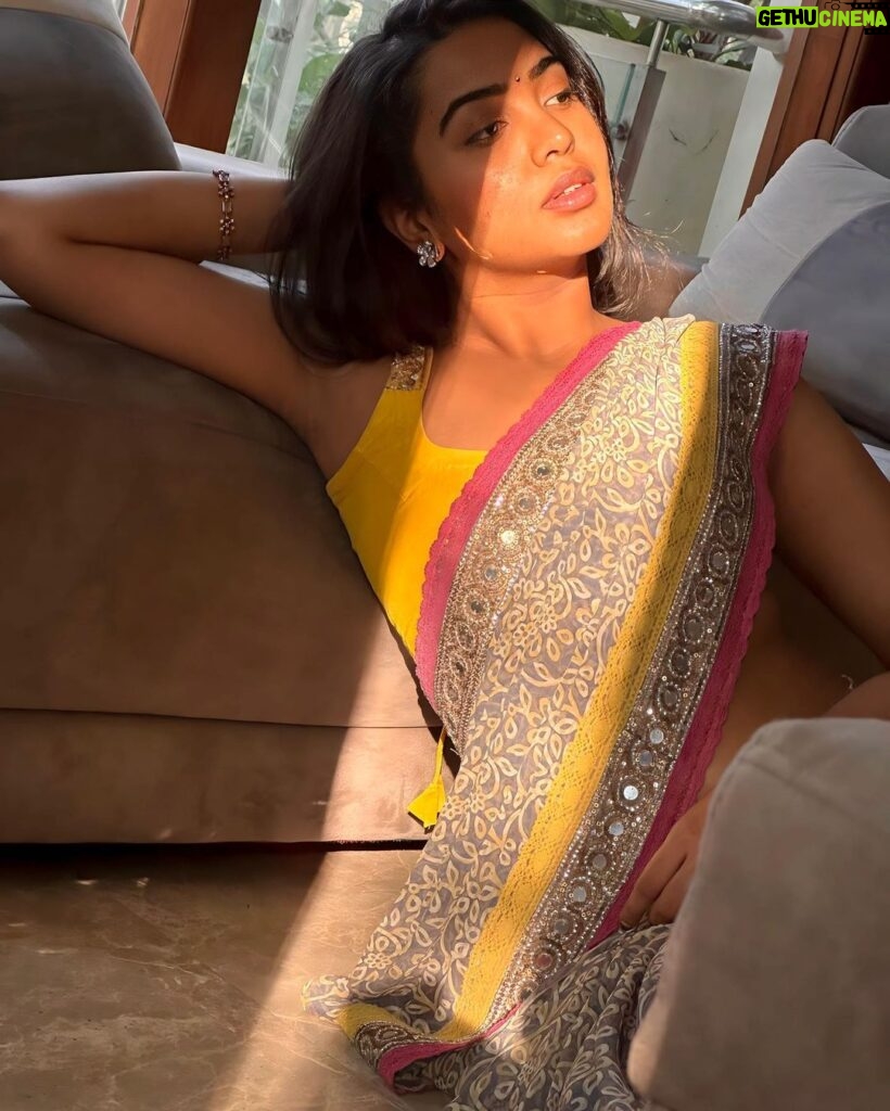 Shivathmika Rajashekar Instagram - Starring in my own movie, with background music and slomo shots and allllll that jazzzz✨