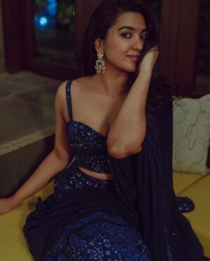 Shivathmika Rajashekar Instagram - ✨

#SuKeeBhava Sangeeth night 🤍

Styled by @officialanahita
Outfit: @byshahmeenhusain
Jewellery: @adornablesbysonalimehra
Style team: @pranathivarma.k
Photography: @weareretrospection