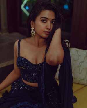 Shivathmika Rajashekar Instagram - ✨

#SuKeeBhava Sangeeth night 🤍

Styled by @officialanahita
Outfit: @byshahmeenhusain
Jewellery: @adornablesbysonalimehra
Style team: @pranathivarma.k
Photography: @weareretrospection