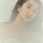 Shivathmika Rajashekar Instagram - Jewellery @ruaaus Photo Asst @thejaswitanneru Styling & Creative Direction @iammounikachenna Styling assistant @soumyakoyada Mua @edwardmakeupartist