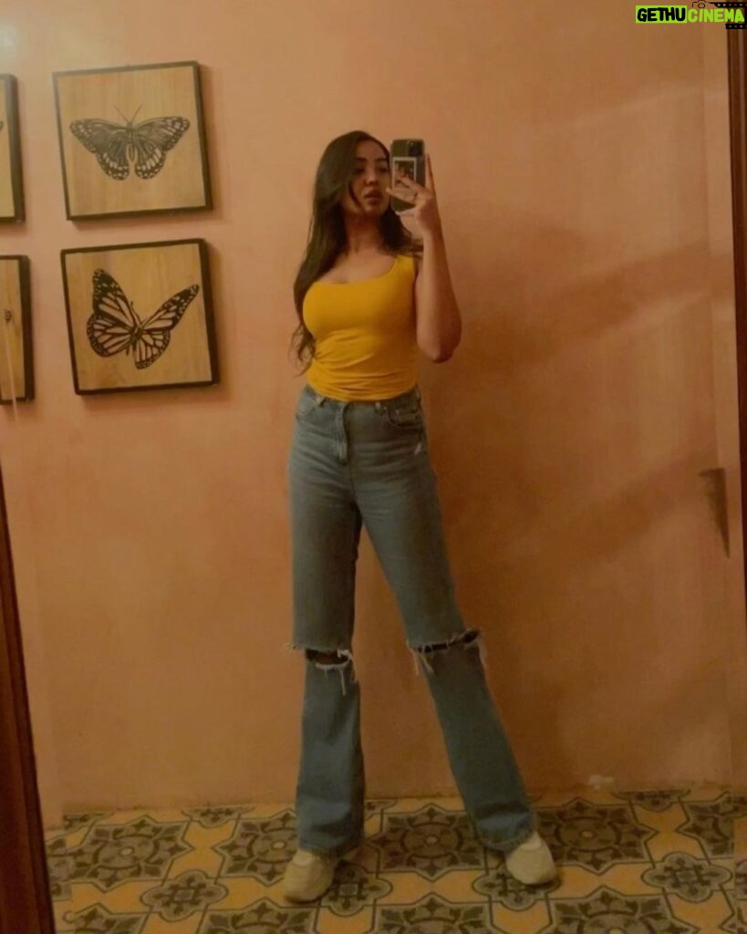 Shivathmika Rajashekar Instagram - Girl loves her jeans, tanks and gelato ✌🏽🤓 Ps: Never getting over this song... ever