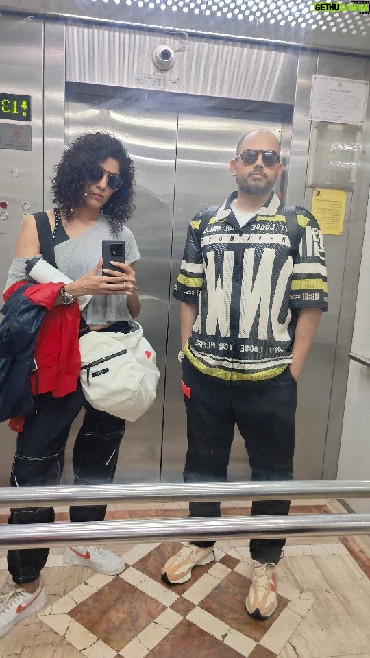 Shraddha Musale Instagram - When non dancers dance ... 🤪 #dancereels #nondancers #workoutmotivation #cardioworkout