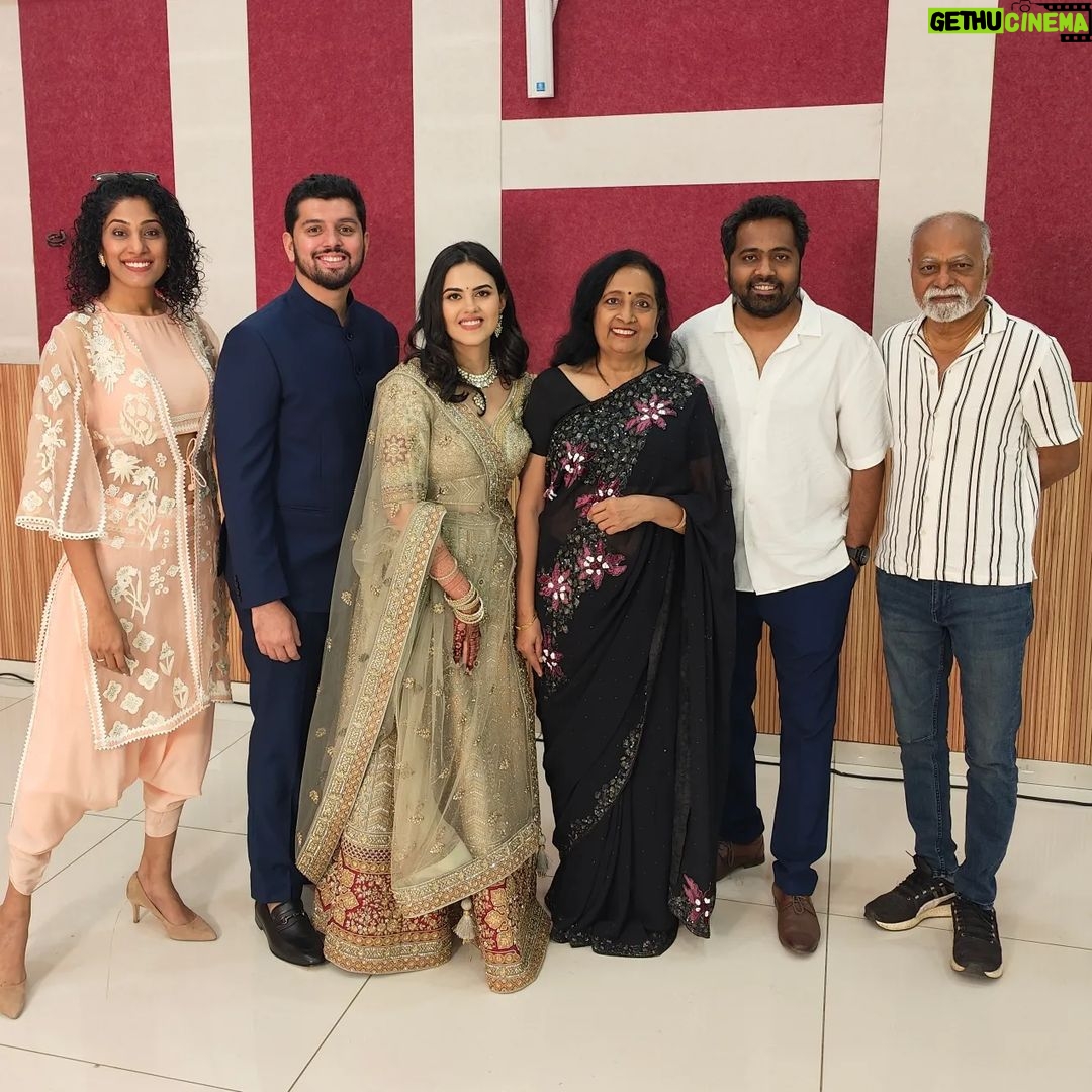 Shraddha Musale Instagram - The closest cutest kiddo is getting engaged 😳 So happy and emotional at the same time. The bond and memories we share are invaluable @nidhi_avasthi Lots of gandi poppies to you 😃 Hope God gives such neighbours who become family, to everyone ❤️ @mikhilmusale88 @ravi.d.musale @madhurimusalepluto @radhika1010 @avasthi_anuradha