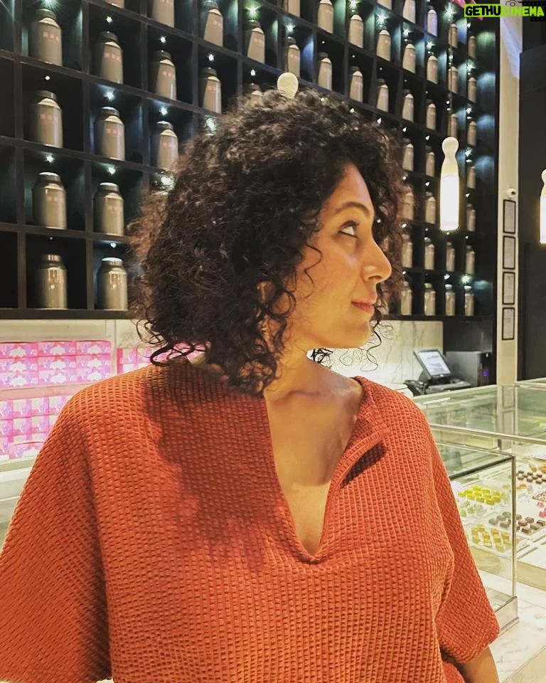 Shraddha Musale Instagram - Being effortlessly sexy is my forte. @detospeaks aapki toh lottery lagi hai. And i have forgotten that the term humility exists. #mindlesschatter #tallgirlsrock #iamsexyandiknowit #effortlessstyle #decemberdinners #tallgirlstyle