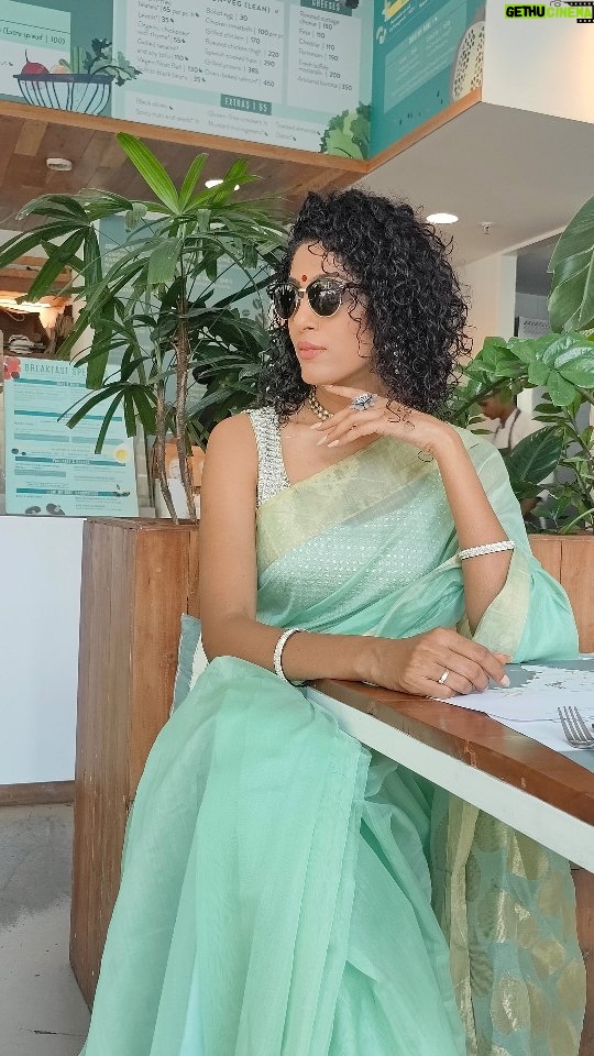 Shraddha Musale Instagram - To all my lovelies out there 💕 There are so many things we stop ourselves from doing and being. Here is to women power, challenging all of that. I want you to create your own reel on these tunes, as all of you have defied the conventional rules. As you all know #nanachitaang is a song in the movie written and directed by @mikhilmusale88 my younger bro. #SajiniShindeKaViralVideo releasing in cinemas on 27th October, 2023 @maddockfilms @iamrealanshasayed @janvicg @ashleshasavant @suhani8 @mollykapoor22 @vaishnavidhanraj @jekin1973 @namak_aur_kalimirch @jaswirkaur @mannahsoulfry @nam0560 @aparna.govind0303 @iamsameksha @ratipandey @alfcad @devikas_atelier @soniapaul6 @the_hungry_cook @deeekshaa @avneetkohli @alfcad @tejalchopra @sharadakarki @nimratofficial @radhikamadan @rashmiagdekar_ @shrutivyas1 thanks @bhagyashree.online for starting this chain❤️ #sajinishindekaviralvideo