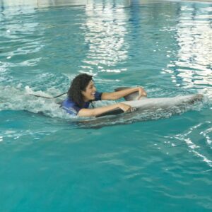 Shraddha Musale Instagram - It's a dream come true. 
So wanted to meet and spend time with them. 
 I'm mindful that they're confined here, but it's heartwarming to see them cherished and well-cared for. Hopefully 💕 
#dolphinlove #dreamcometrue