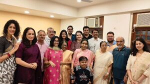 Shraddha Musale Instagram - Celebrated Lata didi's birthday yesterday.
When Usha tai told me, "She lives with us, we feel her presence" in Marathi❤️
Thank you Mangeshkar family for making us your family 🤗
#cid #latamangeshkar #mangeshkarfamily #latamangeshkarbirthday @asha.bhosle @ushamangeshkarr @meena.khadikar @shivaaji_satam @iamrealanshasayed @hrishikesh.11 @ajay.nagrath @dayanandshetty8 @narendragupta22
