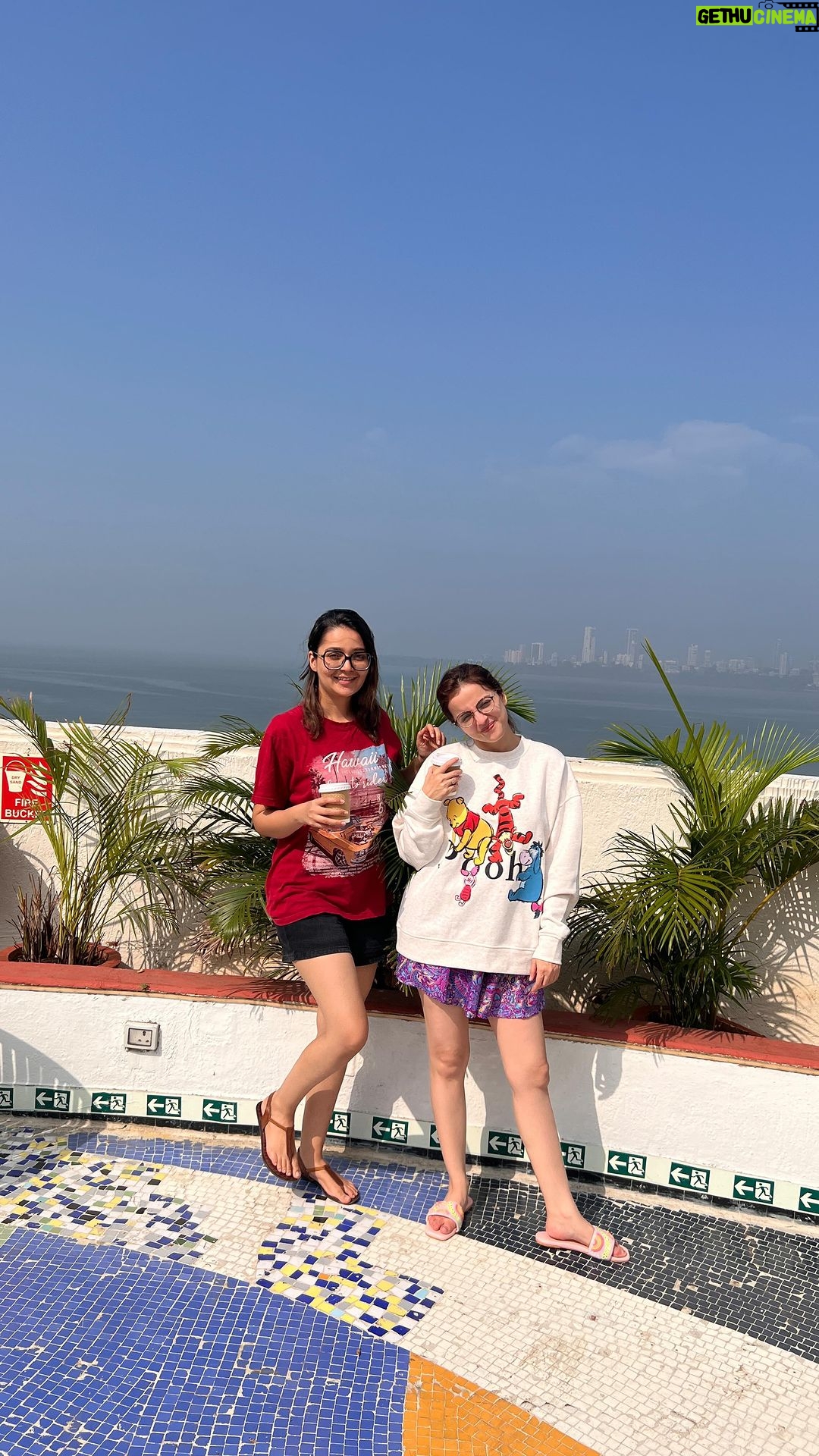 Shrenu Parikh Instagram - Best place for a STAYcation if you’re looking in Mumbai!! . @hotelmarineplaza Cherry on the top was the view and food! . #staycation #mumbai #foodies #town #beach #bridesquad #friendsforever #teambride👰