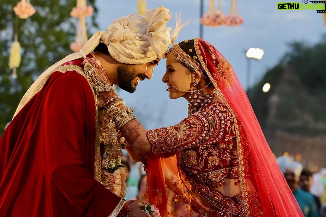 Shrenu Parikh Instagram - I knew my sister would be a pretty bridezilla but had no idea she would be beaming with so much excitement throughout the wedding ❤️ Cheers to celebrating and starting @shrenuparikhofficial & @akshaymhatre11 happily ever after with handpicked core memories from the wedding celebrations!! & Congratulations to all of us on wedding planning & execution being over 😂 #loveatfirsttake Vadodara, Gujarat, India