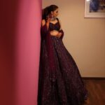 Shrenu Parikh Instagram - His compliment means the world to me… This song is special because he dedicated this to me just when we started our journey… 🧿🥰 . #LoveAtFirstTake . Styled and make up by @nehaadhvikmahajan . Outfit by @neerusindia . Jewellery by @khuranajewelleryhouse . Photography by @oragraphy . Hairstyling by @timemachinebrides @shinejanarthanan . #bride #makeuplook #sangeet #look #ootn #bling #loveislove