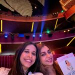 Shreya Bugde Instagram – MammaMiA!!! 💃 
ABBA-SOLUTELY FABULOUS!!!
What a pleasure to ‘see that girl, watch that scene and dig the Dancing Queen. ‘
A production  of tremendous WARMTH, VITALITY AND TECHNICAL EXCELLENCE that offered an experience of unbridled fun !!!
Totally swept away by the performances, choreography, music, sets , lights & every lil detail that’s been worked upon !!!
THE MOST FUN I’VE HAD AT THE THEATRE IN YEARS!’
A huge shoutout to the entire team of @mammamiamusical you’ve left me spellbound.
THIS HIGH-ENERGY MUSICAL WILL ALWAYS BRING HAPPINESS WHEREVER IT GOES!
A big Thankyouuuuu to everyone @nmacc.india for the invitation & letting  me experience this worldwide smash in our very own city ❤️ overwhelmed with your warmth & hospitality !!! 

SO GUYS ….GR- ABBA TICKET IF YOU CAN! 😉

PS :  @diaryofanut you’ve been the best date 😘😘

#mammamia #mammamiaatnmacc #myfirstbroadwaymusical Nita Mukesh Ambani Cultural Centre