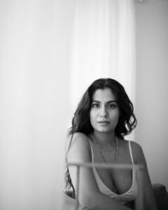 Shreya Dhanwanthary Instagram - 42 Shades of Gray . A Series