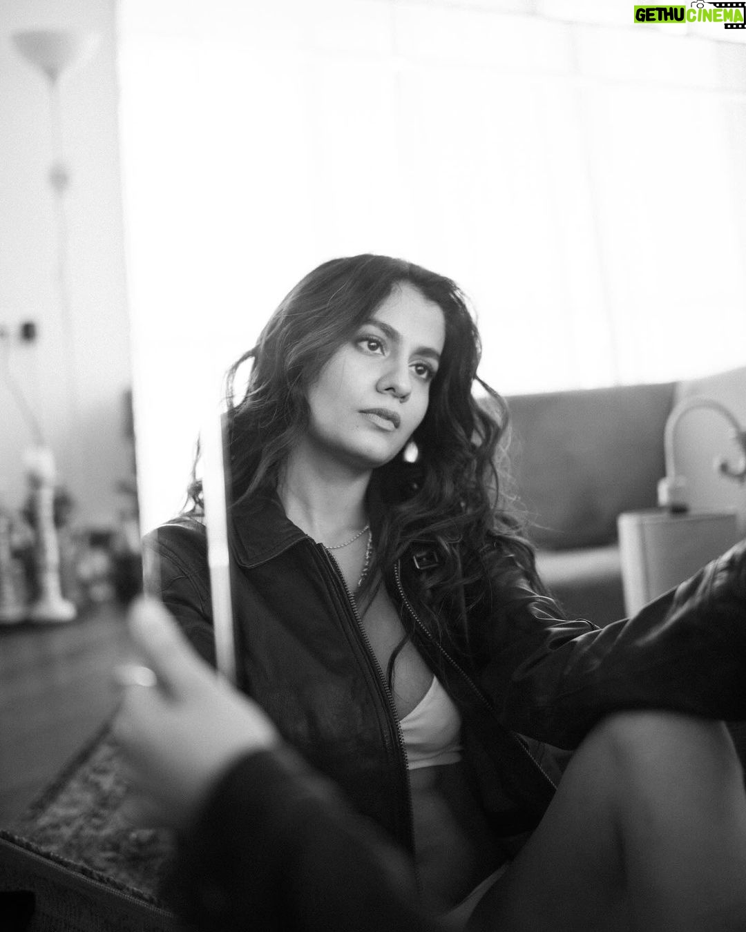 Shreya Dhanwanthary Instagram - 42 Shades of Gray . A Series