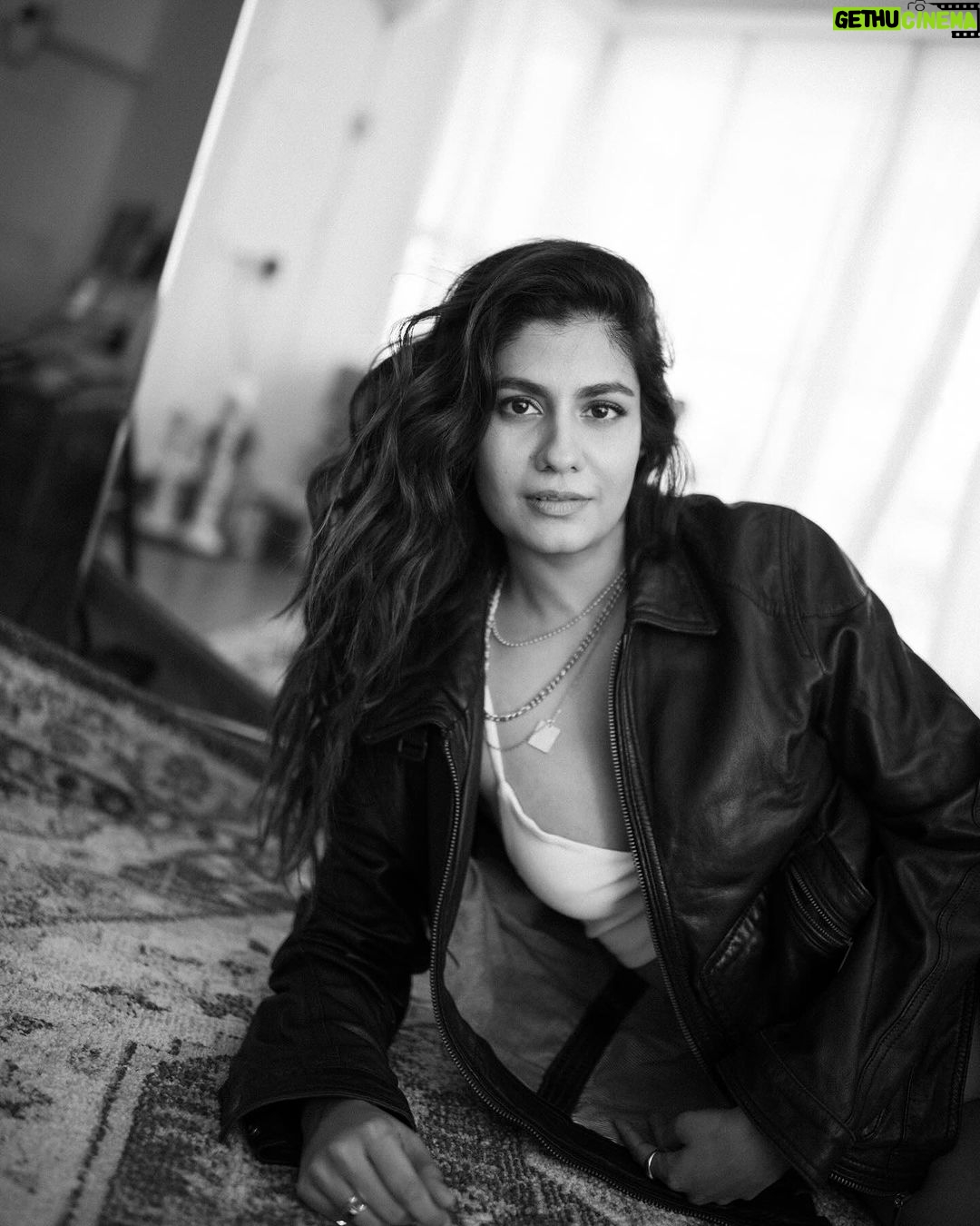 Shreya Dhanwanthary Instagram - 42 Shades of Gray . A Series
