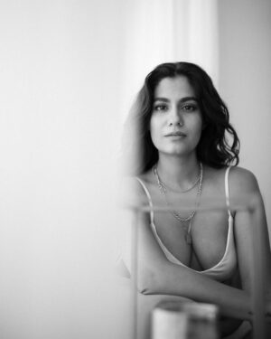 Shreya Dhanwanthary Instagram - 42 Shades of Gray
.
A Series
