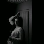 Shreya Ghoshal Instagram - 🤍 Outfit: @roopvatikaofficial Jewellery: @azotiique Stylist: @stylebysaachivj Styling Team: @sanzimehta777 @styledbynikinagda 📸 @_smfilms