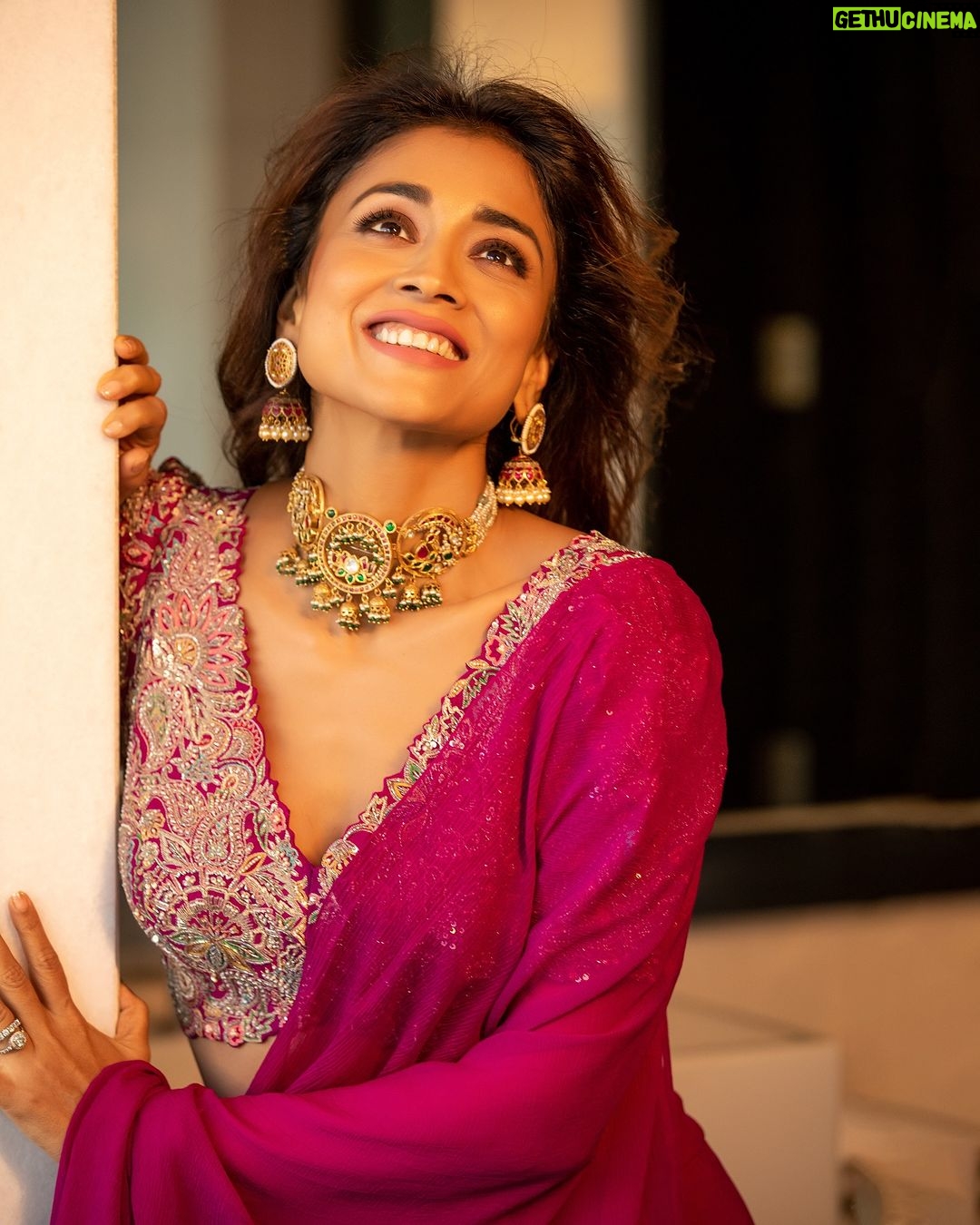 Shriya Saran Instagram - The only way you can conquer me is via love, and there I am happily conquered. Krishna Shot by @media9manoj for @hyderabad_times @timesofindia Styled by @malkit_gill2697 With @sanjamkaur92 Wearing @mrunalinirao @amigos.rizwan Jewels @karnikajewelshyd @ascend.rohank Intern @sreevardhan_keto @aartibirajdar Nails @_teasedrybar