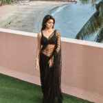Shriya Saran Instagram - For @iffigoa Styled by @sukritigrover Shot by @harshkamat thank you Saree- @roujeofficial Jewellery- @shopriyaa @karnikajewelshyd @ishhaara @goldenwindow @ascend.rohank Styled by- @sukritigrover Styling Team- @harshitadaga01 @vanigupta.23 @bitofbash Make up @sakpalnilesh267