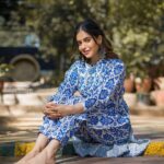 Shruthi Prakash Instagram - May this New Year deepen your spiritual connections and bring you closer to your higher self 👼✨ Wishing you a year filled with spiritual guidance, inner strength and divine wisdom! Happy New Year❤️⭐️ Wearing @besuindia MUA @bridalmakeover_with_soumya PC @shivumanmith #shrutiprakash #newyear #love #newbeginnings #visualization #divine #universe #gratitude
