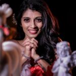 Shruthi Rajanikanth Instagram - Let all your prayers come true ✨✨✨Merry christmas Smart fashion world makeup club Christmas photoshoot 💄Makeup @makeover_by_ashakesav @sreepriyag2020 @smart_makeup4083 @smart_fashions_world 📸@arjun_surendranathan 👗 @sherin7215 Marine Drive, Kochi, Kerala