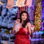 Shruthi Rajanikanth Instagram - Loving all the sparkles ✨✨✨✨✨✨🎄❄️ Smart fashion world makeup club Christmas photoshoot @smart_fashions_world 📸 @arjun_surendranathan 💄Makeup @makeover_by_ashakesav @sreepriyag2020 @smart_makeup4083 👗 @sherin7215