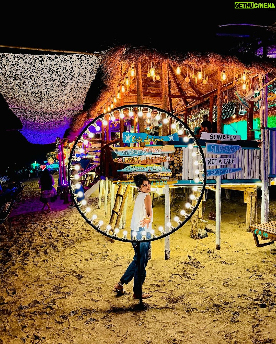 Shruthi Rajanikanth Instagram - Spread some light✨🦋 Anjuna Beach, Goa