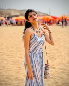 Shruthi Rajanikanth Instagram - GoAn beach and LoSt bUtTerFlY 🦋✨ costume @zaan_hijabs Goa - Calangute beach