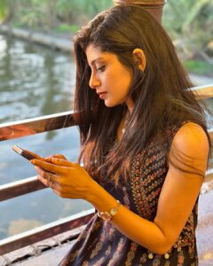 Shruthi Rajanikanth Instagram - Some candid clicks 😍😍 thank you nathoo @aswathysreekanth for the click ❤️❤️❤️💕 Alappuzha
