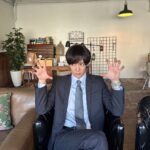 Shuichiro Naito Instagram - 明日放送の「ハイエナ」第4話に 片寄くん演じる佐々石のマネージャーの国枝として出演します。 2人が壁を乗り越えようともがく姿を是非ご覧ください。 片寄くんとは3回目の共演です。 ハッピー☺️ #ハイエナ