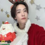 Shuichiro Naito Instagram - Happy merryXmas.🎄🎄 写真集のイベントが全部終わりました！ みんなありがとう☺️ 最高なクリスマスになりますよーにっ。