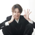 Shuichiro Naito Instagram - 新年あけましておめでとうございます⛩ 2024年から宣材写真、Instagram、Xの写真を変えます！ 皆様、今年も一年内藤秀一郎をよろしくお願い致します。 いつもお世話になってるチームで撮りました！ さいこっ🤭 stylist-山本隆司 hair make-SAYU cameraman-内藤啓介