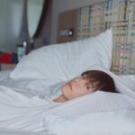 Shuichiro Naito Instagram - 😪😪😪 写真集が届いてるよってDMがたくさんきてて嬉しくなっちゃった。 #写真集 #発売まであと2日 #นาอิโตะชูอิจิโร่
