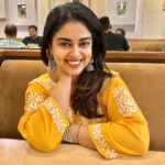 Siddhi Idnani Instagram - 💛