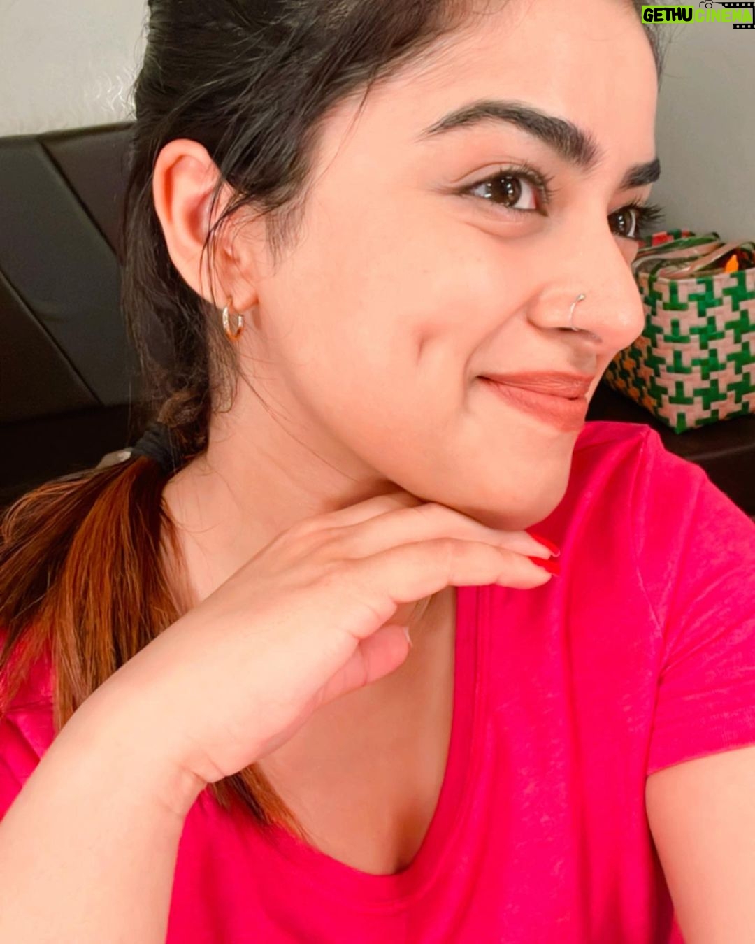 Siddhi Idnani Instagram - Pink dump! ππΈπ