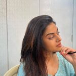 Siddhi Idnani Instagram - Vain in the Vanity 🚃